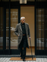 Carbon Fiber Trekking Poles for Hiking And Walking Anti-Slip Elderly Walking Sticks with Supportive Cylindrical Handle